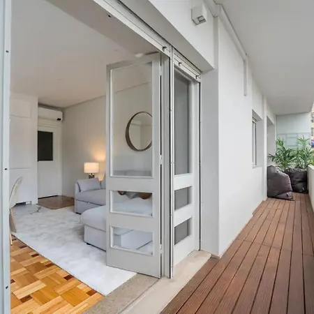 Brittos Avenue In Gaia Διαμέρισμα *