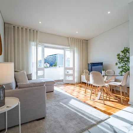 Brittos Avenue In Gaia Βίλα Νόβα ντε Γκάια