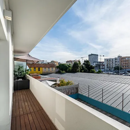 Brittos Avenue In Gaia Διαμέρισμα *