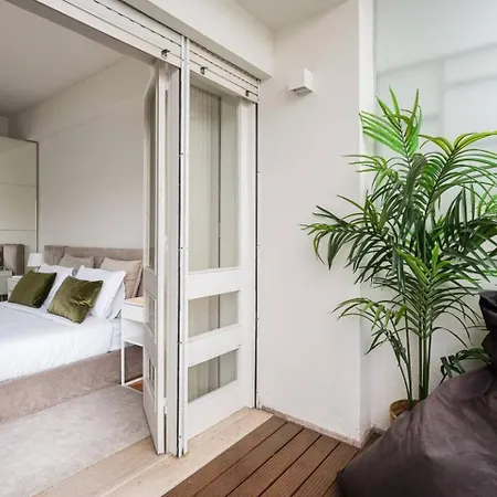 Brittos Avenue In Gaia