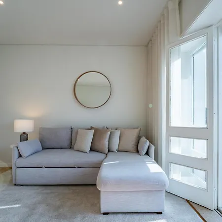 Brittos Avenue In Gaia Apartmán