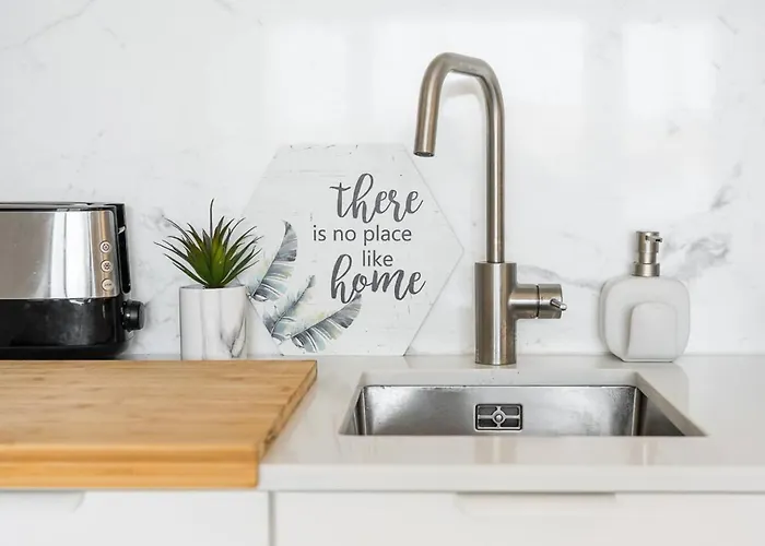 Brittos Avenue In Gaia