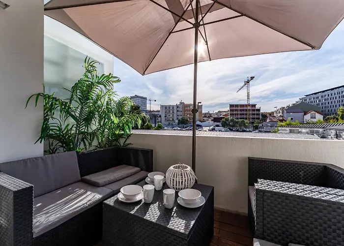 Brittos Avenue In Gaia